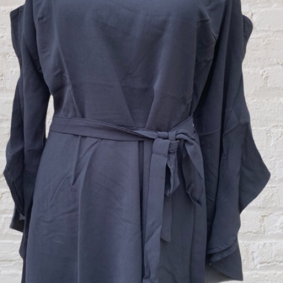 ❌DONATED❌Black Cold Shoulder Mock Neck Ruffle Sleeve Open Back Dress - Picture 6 of 10